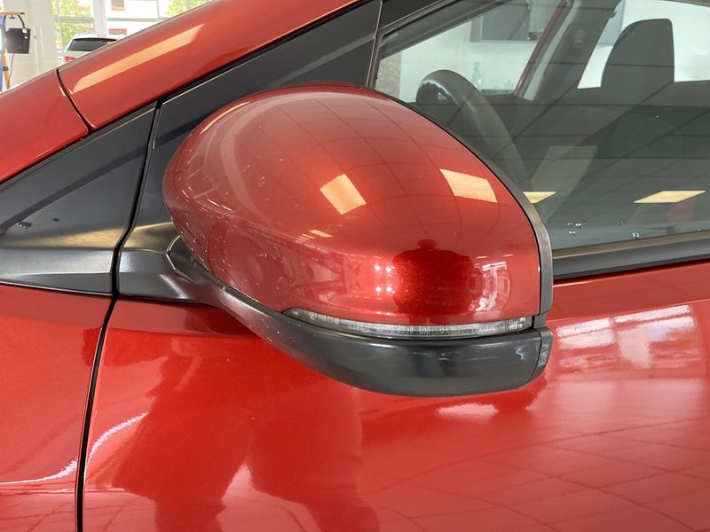 Honda Civic 1.4 Comfort 2015 – снимка 30