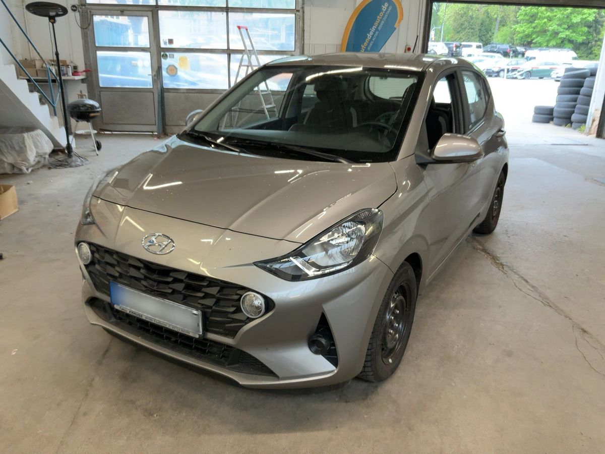 Hyundai i10 2022 — photo 1
