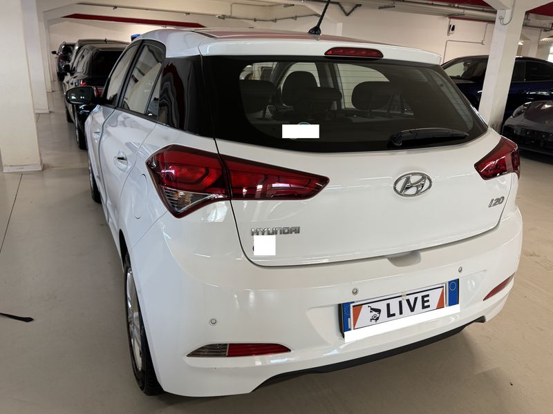 Hyundai i20 1.2 Comfort — zdjęcie 3