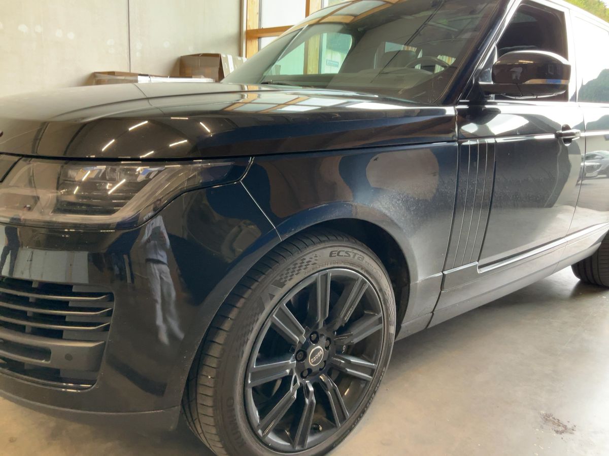 Land Rover Range Rover P400e Plug-in Hybrid Sport Vogue (LWB)