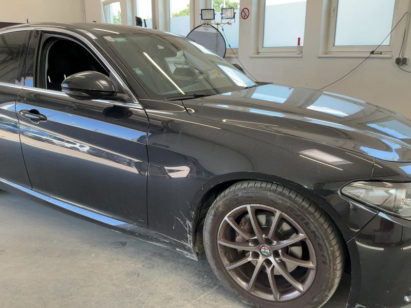 Alfa Romeo Giulia 2.2 JTDM Basis — zdjęcie 8