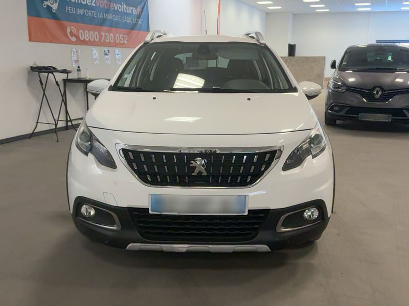 Peugeot 2008 1.2 e-THP Allure Business 2018 – снимка 14