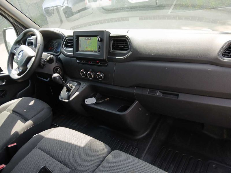 Renault Master 2.3 dCi L2H2 HKa 3,5 Komfort — zdjęcie 11