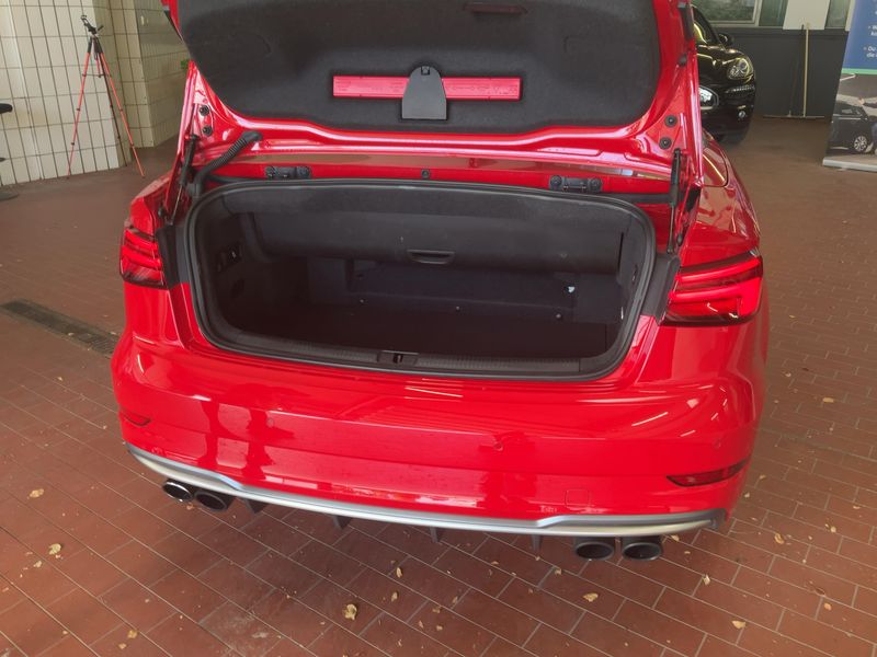 Audi S3 2.0 TFSI quattro — zdjęcie 10