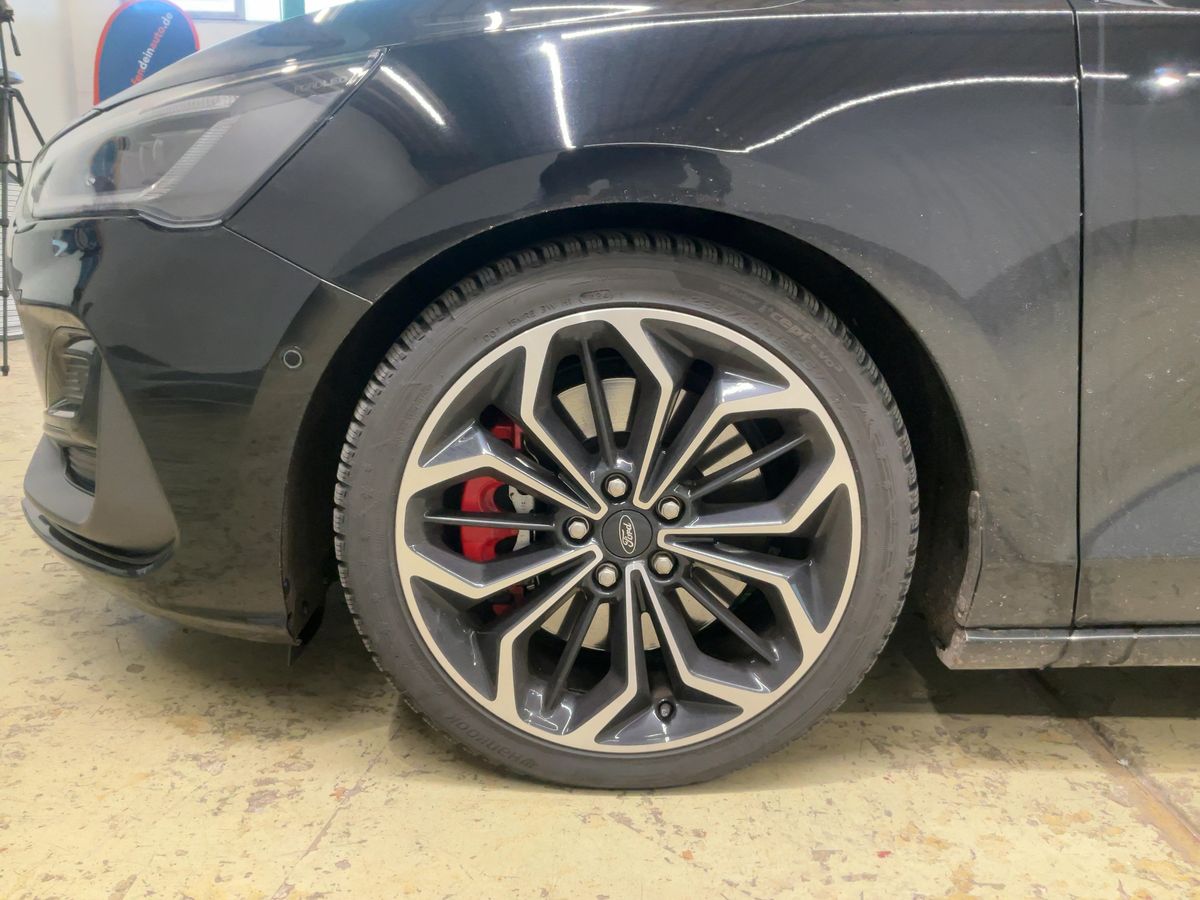 Ford Focus 2024 — photo 4