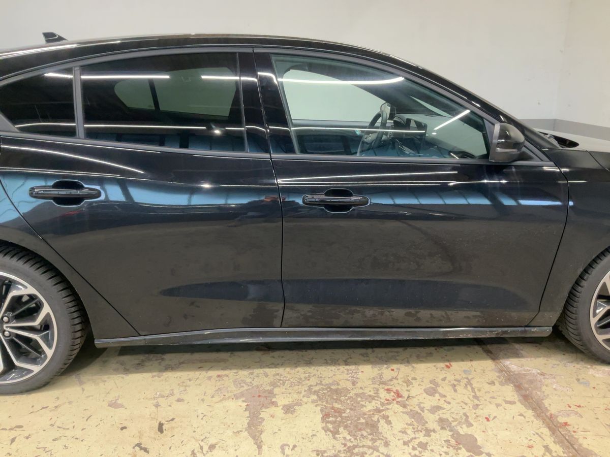 Ford Focus 2024 — photo 11
