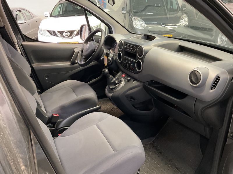 Citroen Berlingo 1.6 Blue-HDi Profi L1 — zdjęcie 3