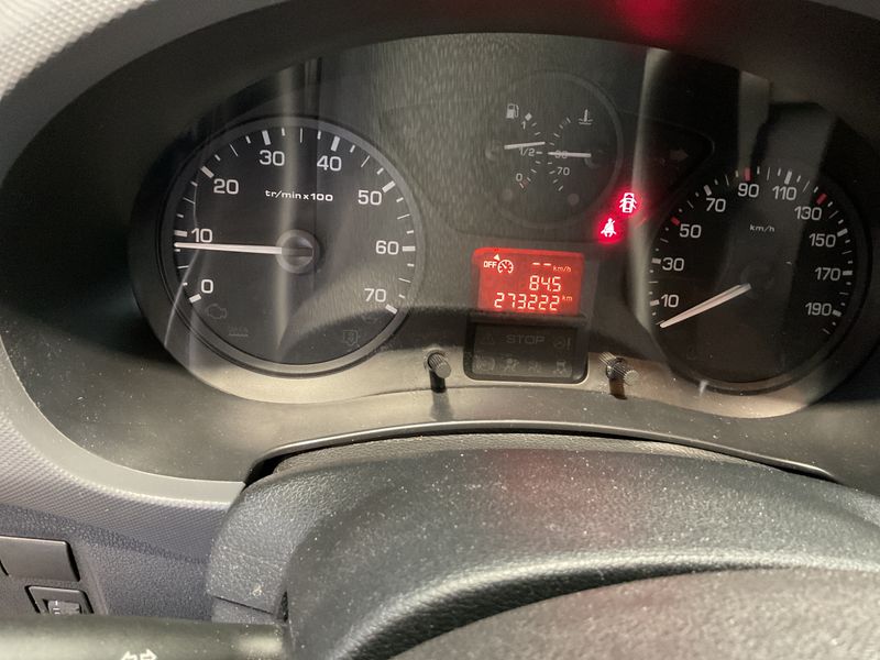 Citroen Berlingo 1.6 Blue-HDi Profi L1 — zdjęcie 4