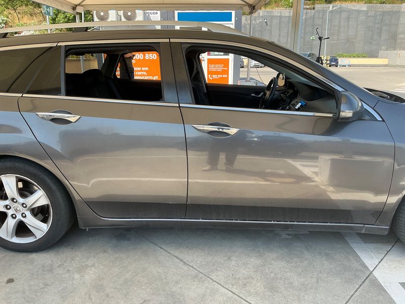 Honda Accord 2.2 DTEC Executive — zdjęcie 7