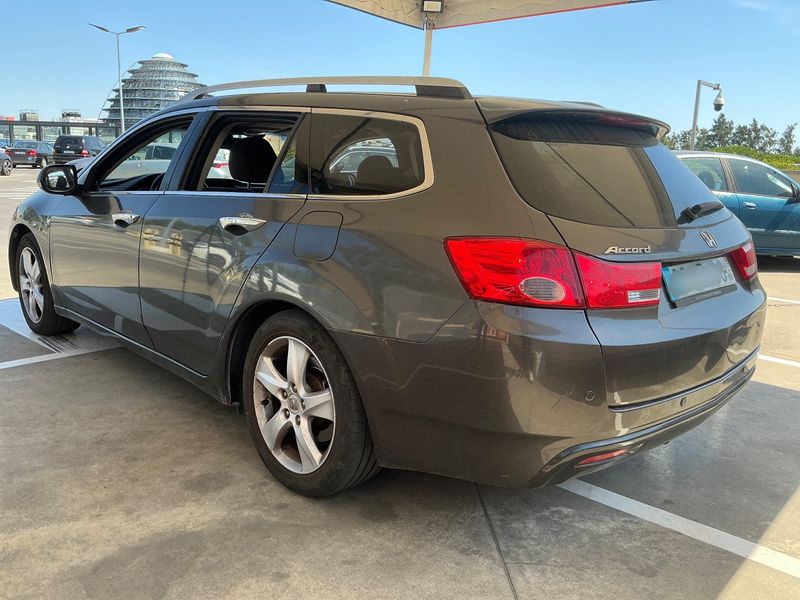 Honda Accord 2.2 DTEC Executive — zdjęcie 3