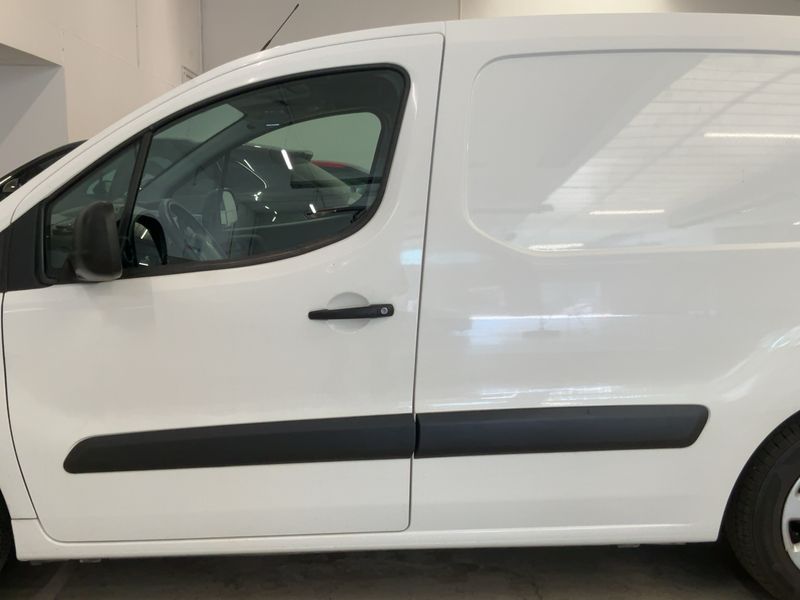 Peugeot Partner 1.6 Blue-HDi L1 Premium Pack — zdjęcie 4