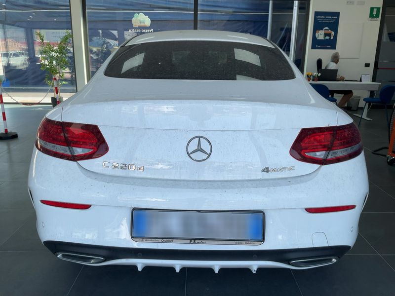 Mercedes-Benz C-Klasse C 220 d 4Matic Premium — zdjęcie 5