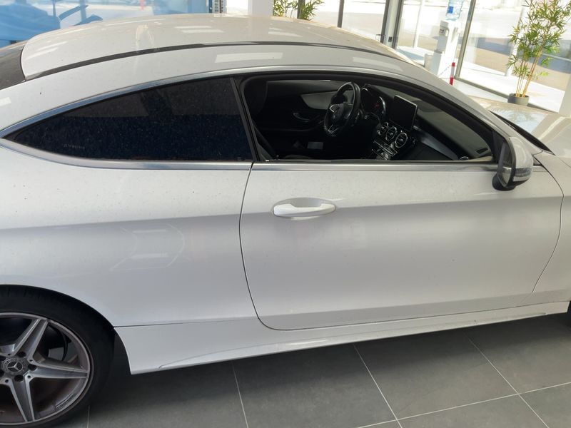 Mercedes-Benz C-Klasse C 220 d 4Matic Premium — zdjęcie 7