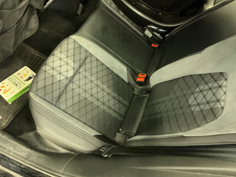 Volkswagen Golf VIII 2.0 TDI R-Line 2022 – снимка 29
