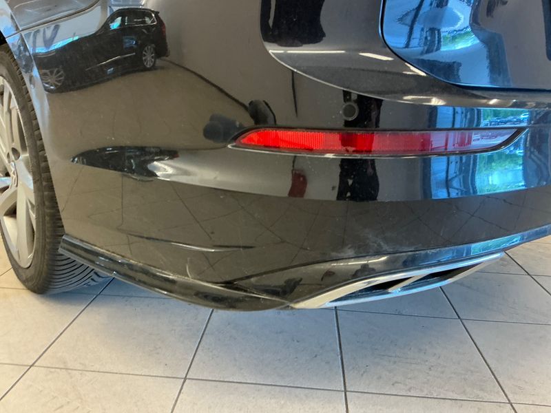 Volkswagen Golf VIII 2.0 TDI R-Line 2022 – снимка 31
