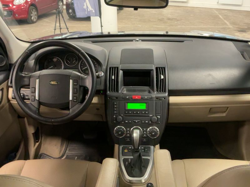 Land Rover Freelander 2.2 Td4 S — zdjęcie 12