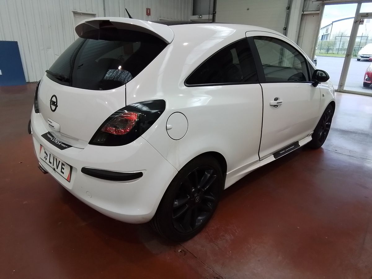 Opel Corsa 1.4 Color Edition