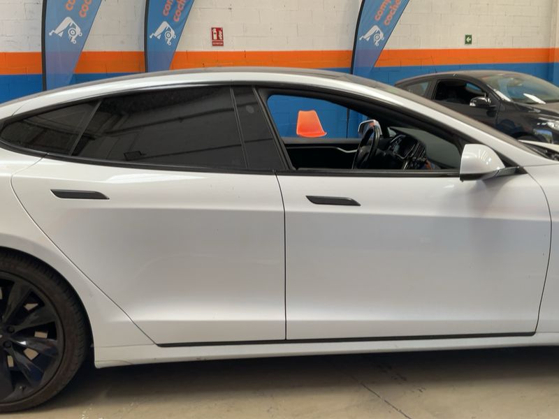 Tesla Model S P85D Performance — zdjęcie 7