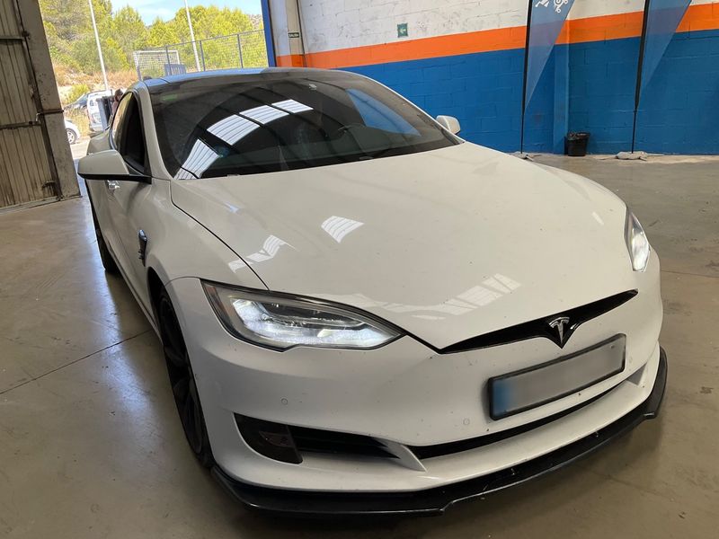 Tesla Model S P85D Performance — zdjęcie 8