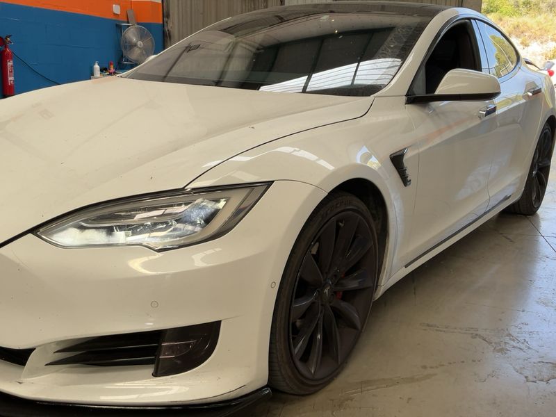 Tesla Model S P85D Performance — zdjęcie 2