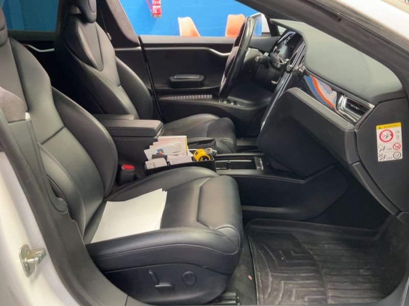 Tesla Model S P85D Performance — zdjęcie 11
