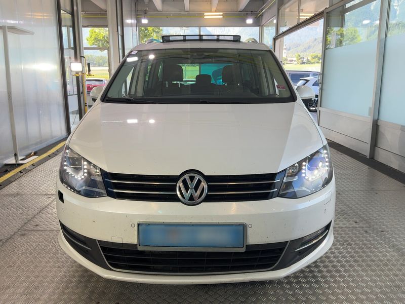 Volkswagen Sharan 2.0 TDI Highline BlueMotion Tech 2014 – снимка 14