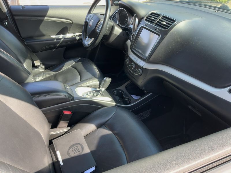 Fiat Freemont 2.0 Multijet Black Code AWD — zdjęcie 11