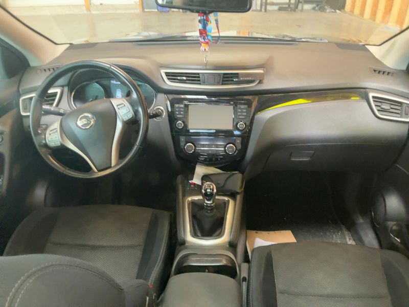 Nissan Qashqai 1.6 dCi N-Connecta — zdjęcie 12