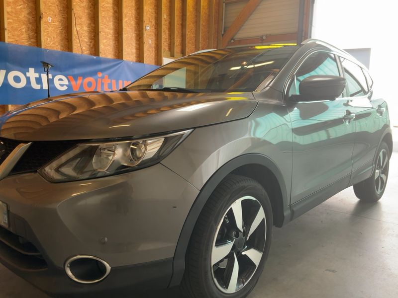 Nissan Qashqai 1.6 dCi N-Connecta — zdjęcie 2