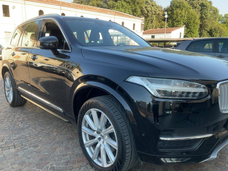 Volvo XC90 2.0 D5 Inscription AWD — zdjęcie 8