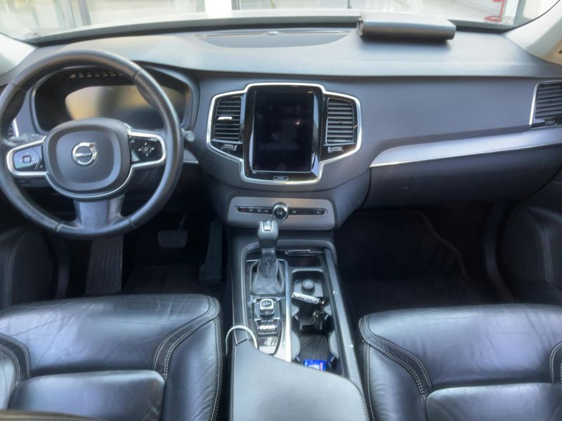 Volvo XC90 2.0 D5 Inscription AWD — zdjęcie 12