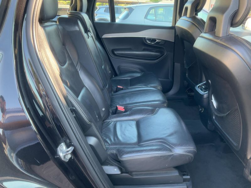 Volvo XC90 2.0 D5 Inscription AWD — zdjęcie 14