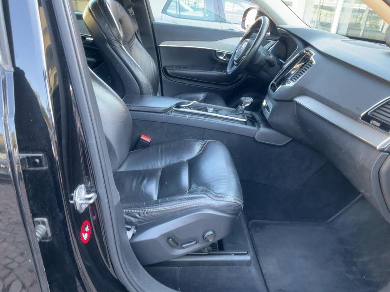 Volvo XC90 2.0 D5 Inscription AWD — zdjęcie 11