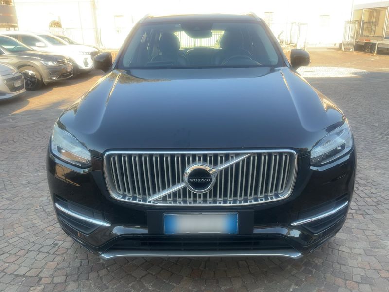 Volvo XC90 2.0 D5 Inscription AWD — zdjęcie 9