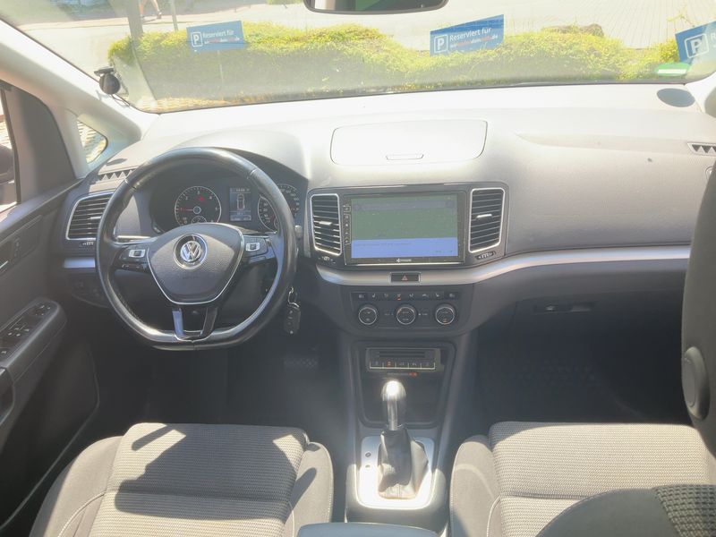 Volkswagen Sharan 2.0 TDI Comfortline BlueMotion Tech 2016 – снимка 17