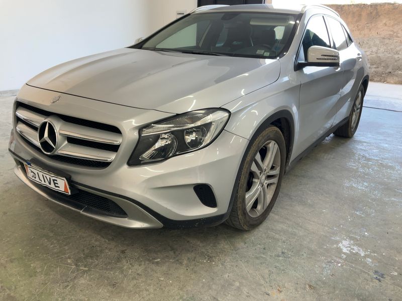 Mercedes-Benz GLA-Klasse