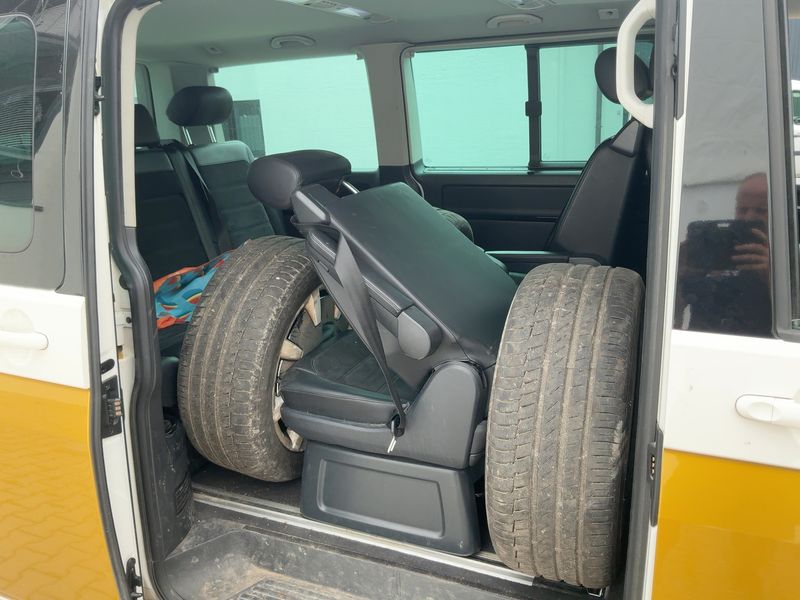 Volkswagen T6 Multivan 2.0 TDI Highline 4Motion — zdjęcie 14