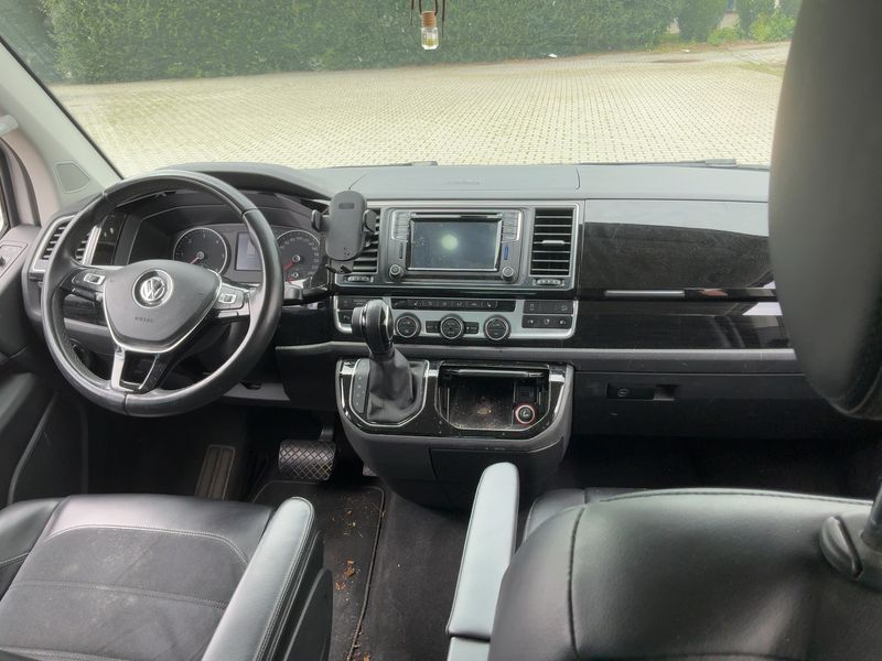 Volkswagen T6 Multivan 2.0 TDI Highline 4Motion — zdjęcie 12