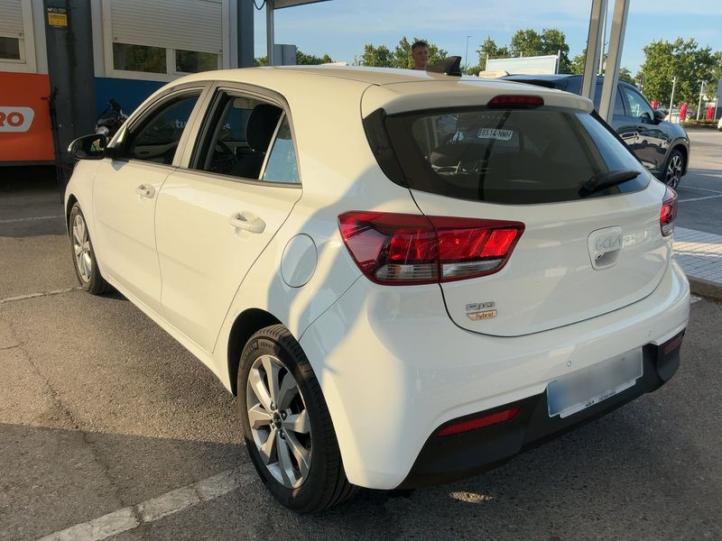 Kia Rio 1.0 TGDI Mild-Hybrid Drive — zdjęcie 3