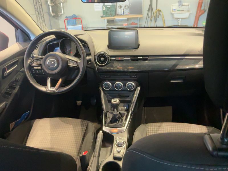 Mazda 2 1.5 Kizoku — zdjęcie 12