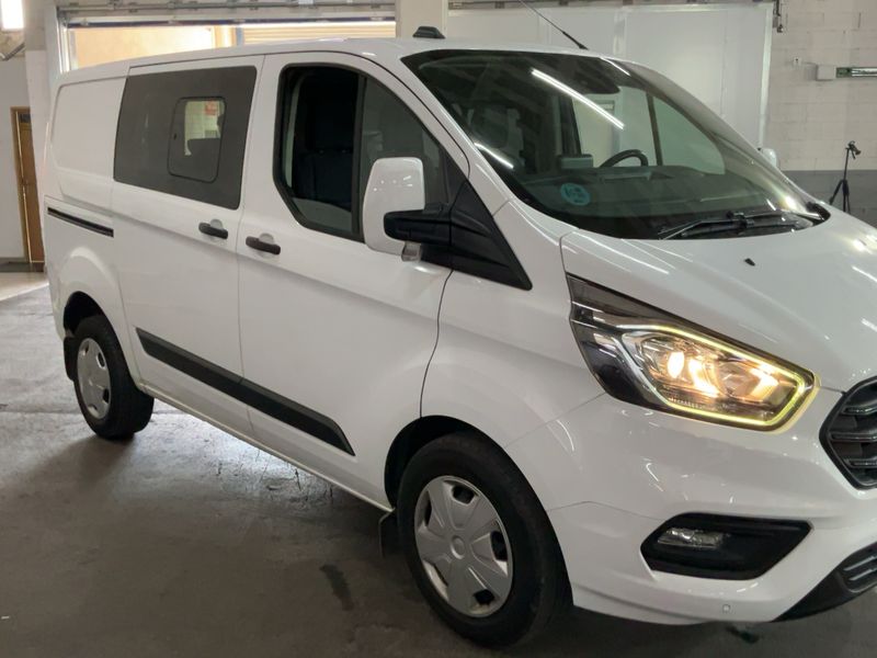 Ford Tourneo Custom 2.0 TDCi Mild-Hybrid L1 Trend — zdjęcie 8