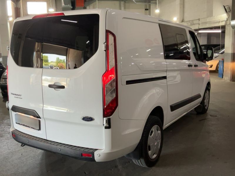 Ford Tourneo Custom 2.0 TDCi Mild-Hybrid L1 Trend — zdjęcie 6