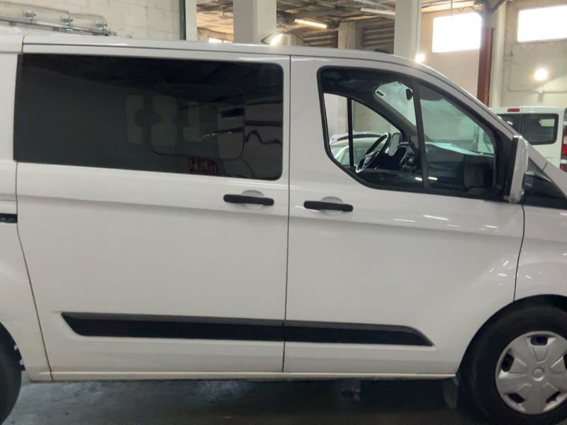 Ford Tourneo Custom 2.0 TDCi Mild-Hybrid L1 Trend — zdjęcie 7