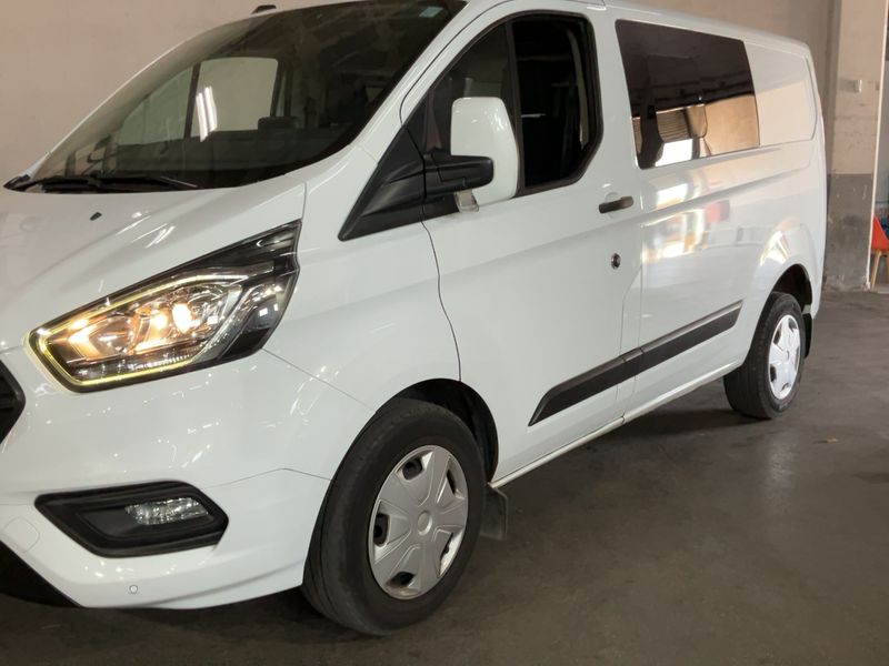 Ford Tourneo Custom 2.0 TDCi Mild-Hybrid L1 Trend — zdjęcie 2