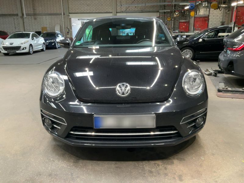 Volkswagen Beetle 1.2 TSI Sound BlueMotion Tech — zdjęcie 9