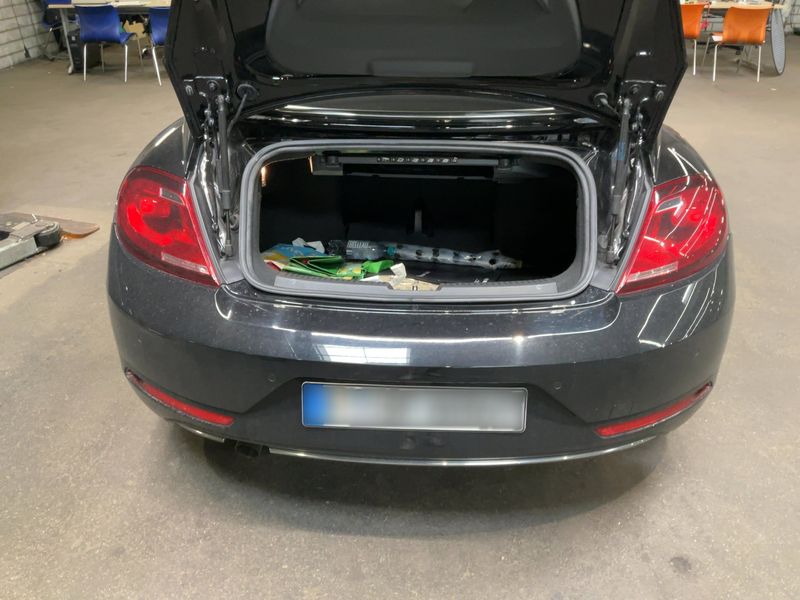 Volkswagen Beetle 1.2 TSI Sound BlueMotion Tech — zdjęcie 10