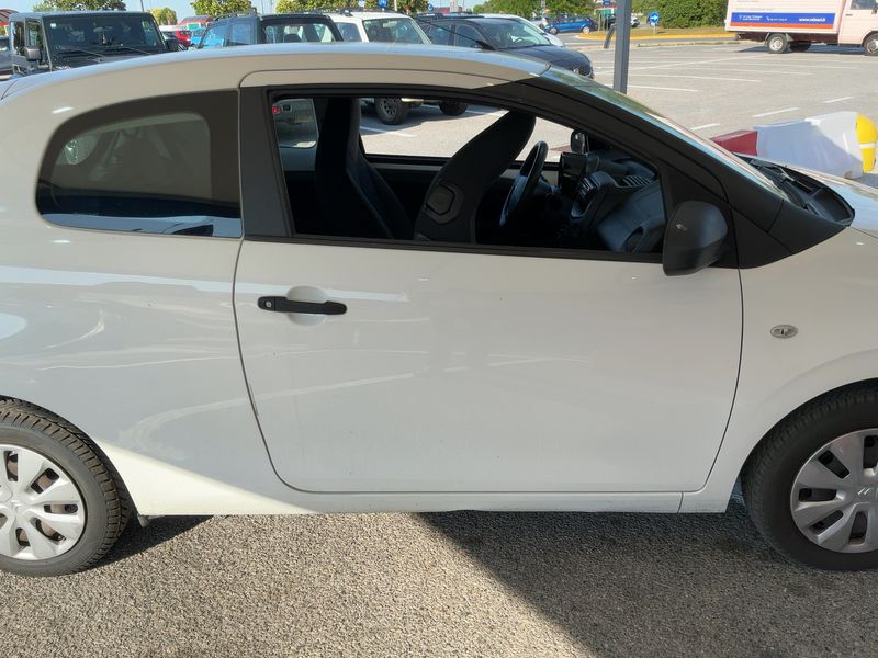 Citroen C1 1.0 VTi Live — zdjęcie 7