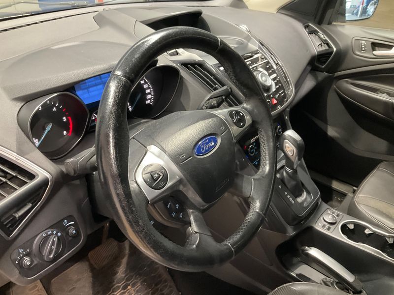 Ford Kuga 2.0 TDCi Titanium 2014 – снимка 35