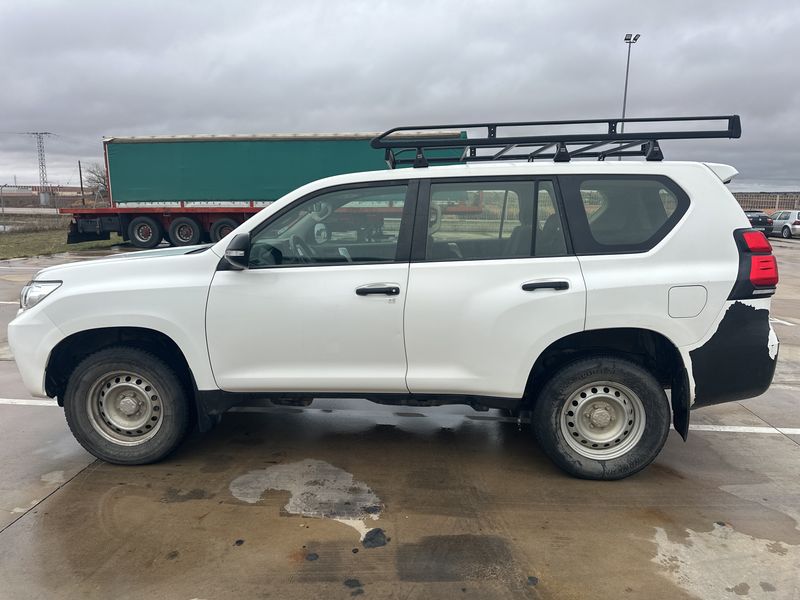 Toyota Land Cruiser 2.8 D-4D GX