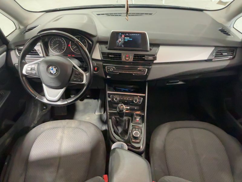 BMW 2er 214d Active Tourer Premiere — zdjęcie 12